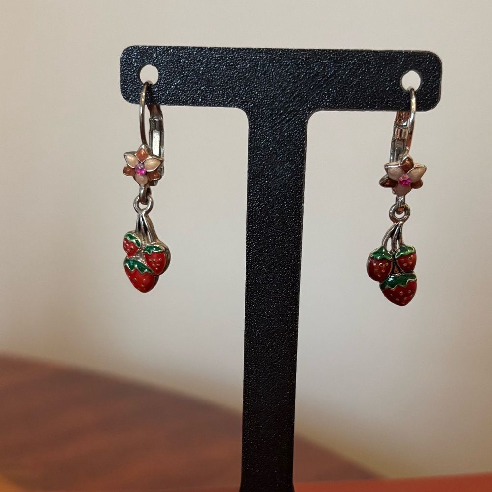 ⭐️ 5 For $25 Strawberry Dangle Earrings